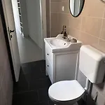 In With Balcony, Air Conditioning, Wi-fi *