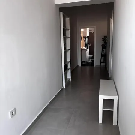 Apartment In With Balcony, Air Conditioning, Wi-fi