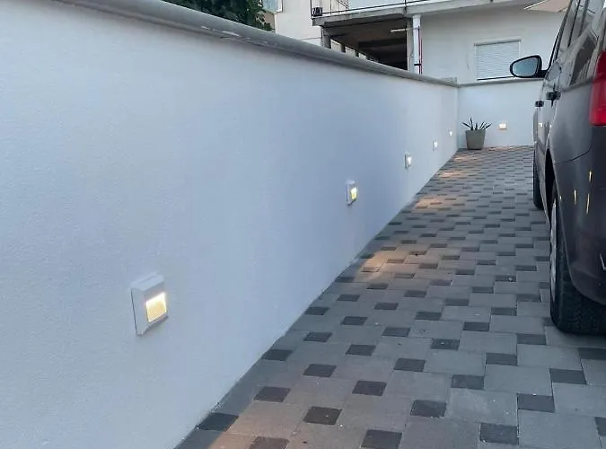 In With Balcony, Air Conditioning, Wi-fi アパート *