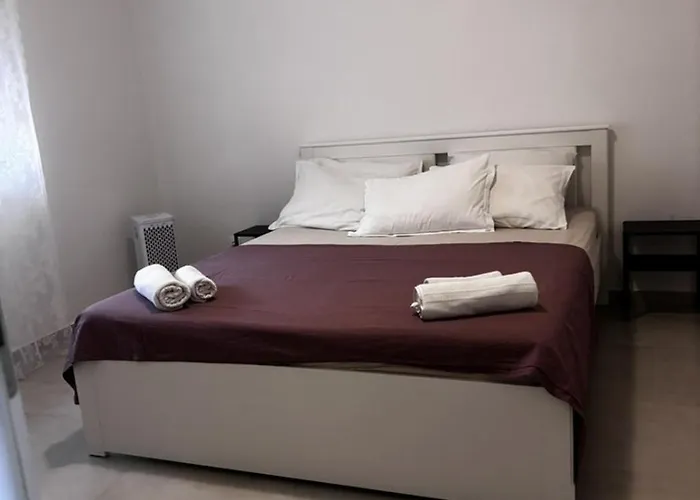 In With Balcony, Air Conditioning, Wi-fi ピロヴァッツ