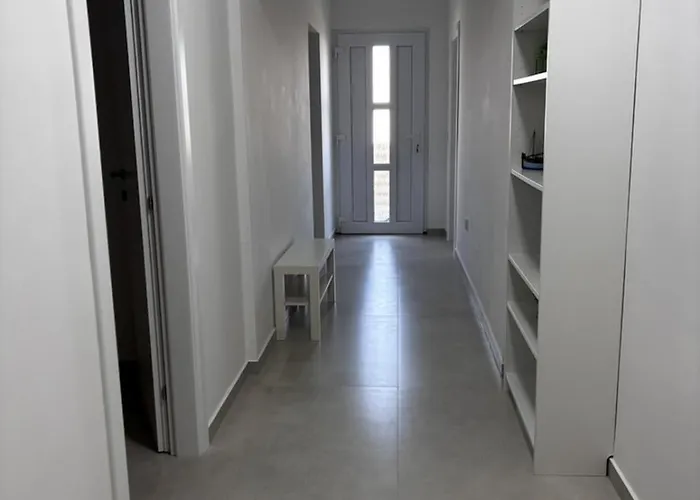 In With Balcony, Air Conditioning, Wi-fi * ピロヴァッツ